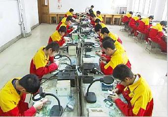 學習手機維修專業，自主創業當老板 開啟電子產品修理的致富之路